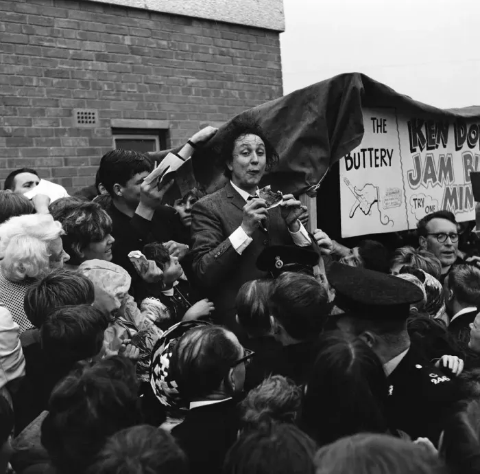 Framed Print : Ken Dodd is on a visit to the Jam Butty Mines at the St Margaret Mary Framed Print : Ken Dodd is on a visit to the Jam Butty Mines at the St Margaret Mary