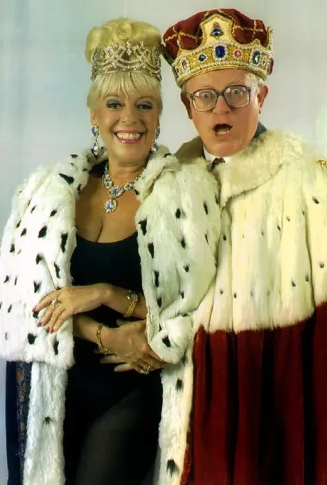 Framed Print : Ken Morley Actor TV Soap Coronation Street'with Julie Goodyear the King Framed Print : Ken Morley Actor TV Soap Coronation Street'with Julie Goodyear the King