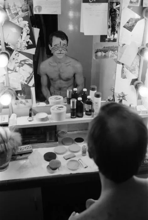Framed Print : Kenn Wells, dancer who plays the character Skimbleshanks in West End show Cats