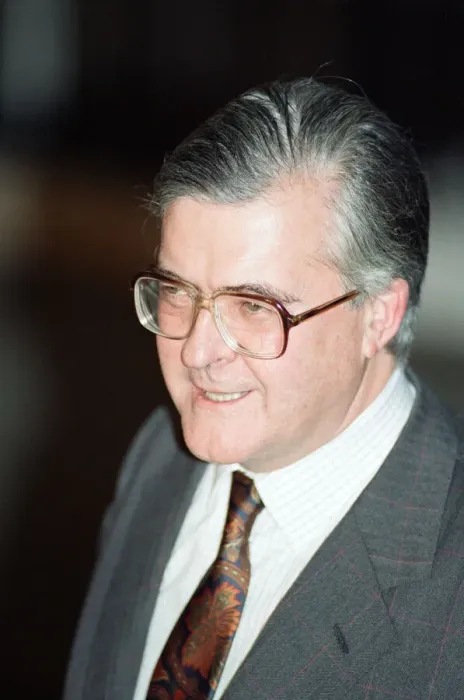 Framed Print : Kenneth Baker at 10 Downing Street after John Major won the Conservative leadership Framed Print : Kenneth Baker at 10 Downing Street after John Major won the Conservative leadership
