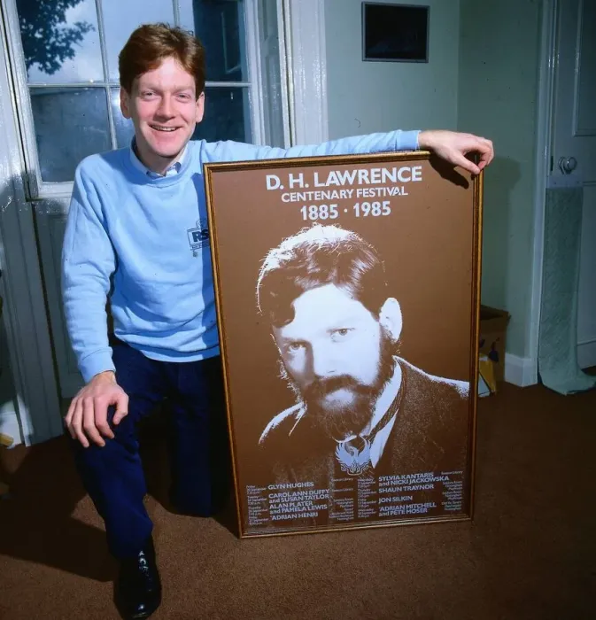 Framed Print : Kenneth Branagh actor director 1985 with large poster of D H Lawrence centenary Framed Print : Kenneth Branagh actor director 1985 with large poster of D H Lawrence centenary