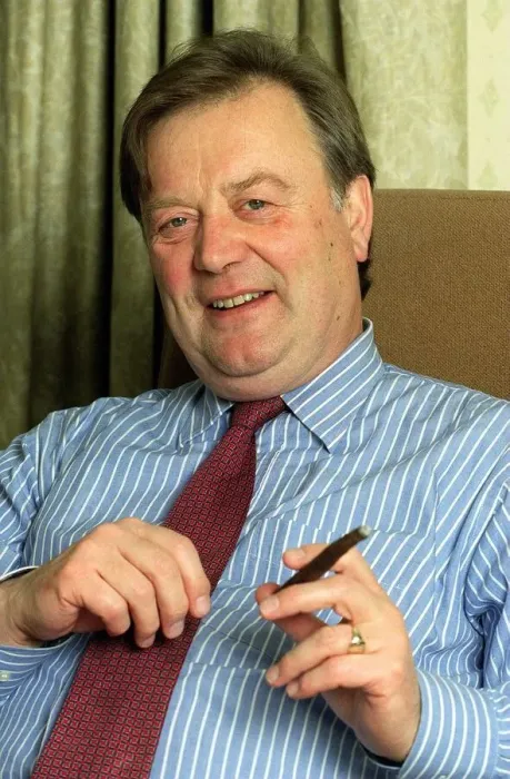 Framed Print : Kenneth Clarke conservative MP December 1998 working in his Parliamentary office