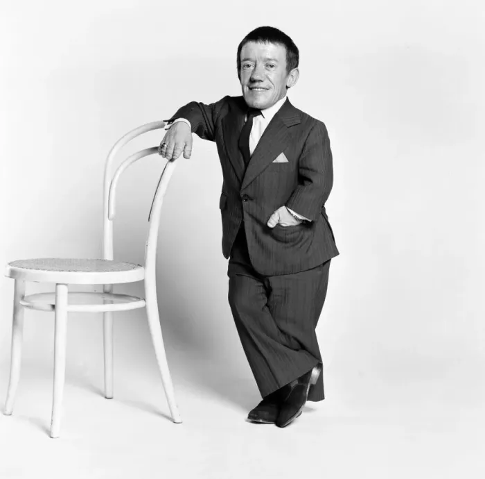 Framed Print : Kenny Baker, actor who plays robot character R2-D2 in new science fiction film, Star Wars Framed Print : Kenny Baker, actor who plays robot character R2-D2 in new science fiction film, Star Wars