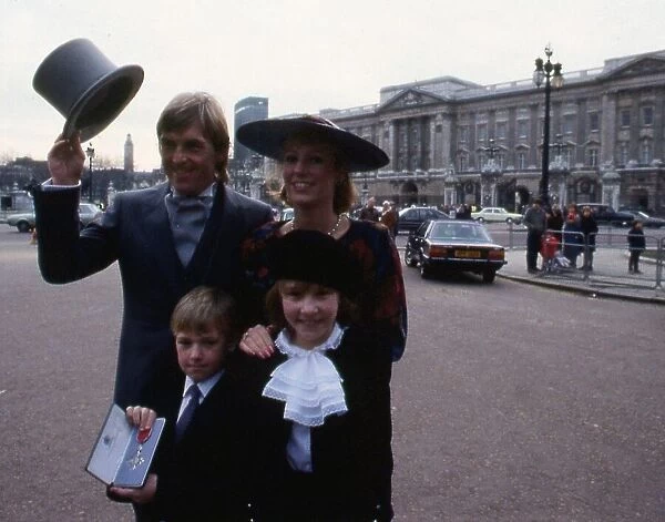Kenny Dalglish and family outside Buckingham Palace February 1985