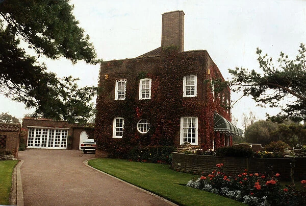 Kenny Dalglishs house in Southport. December 1988