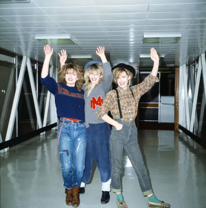 Framed Print : Keren Woodward, Sarah Dallin and Siobhan Fahey of Bananarama at Heathrow Airport to go to