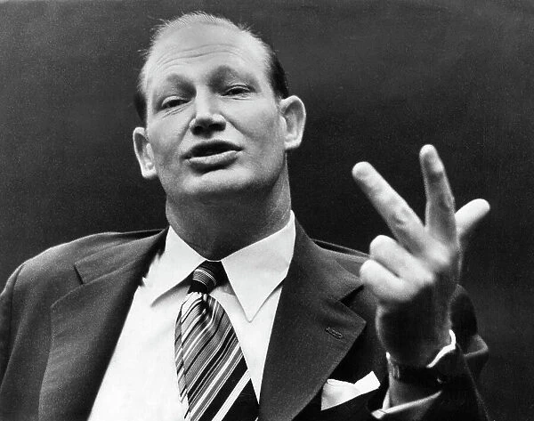 Kerry Packer, Australian media tycoon, the man behind the controversial World Series