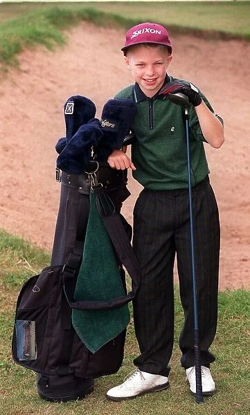 Kevin Barnes new child golf star from Worcester 1998 On the golf course