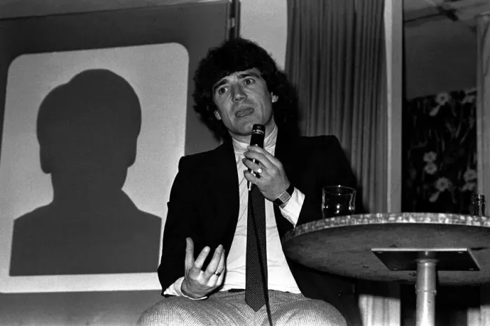 Framed Print : The Kevin Keegan Roadshow at the Heaton RAOB Club in February 1983 Kevin on stage Framed Print : The Kevin Keegan Roadshow at the Heaton RAOB Club in February 1983 Kevin on stage