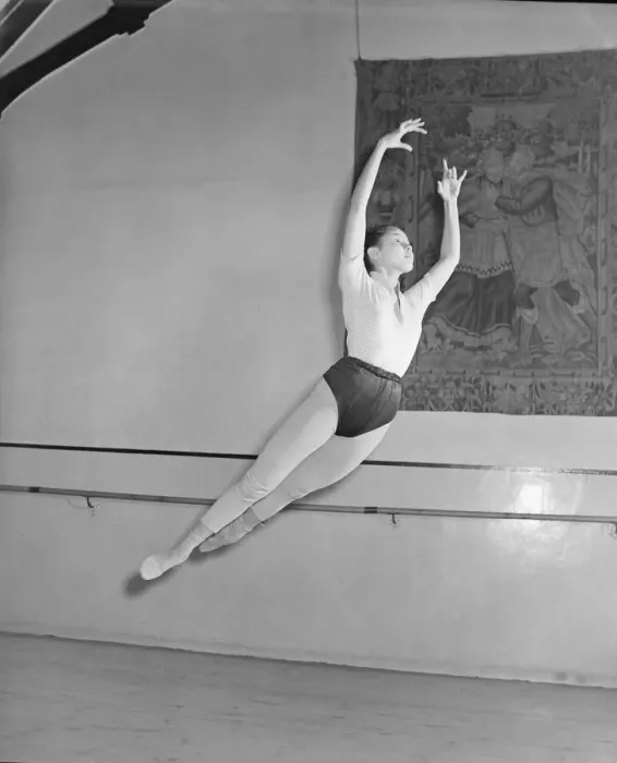 Framed Print : Khim-Sein Hla Burmese Ballet Dancer Sidey Staff Photographer 27  /  12  /  1951