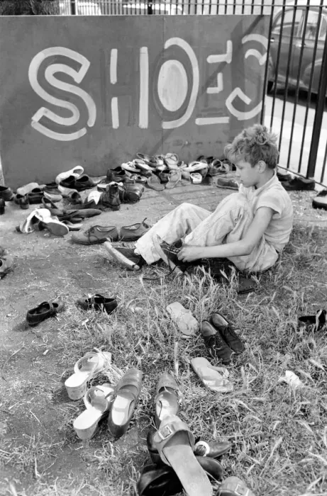 Framed Print : Kids in the Park: It was shoes off in Tabbard Gardens, Bermondsey, today (Saturday) Framed Print : Kids in the Park: It was shoes off in Tabbard Gardens, Bermondsey, today (Saturday)