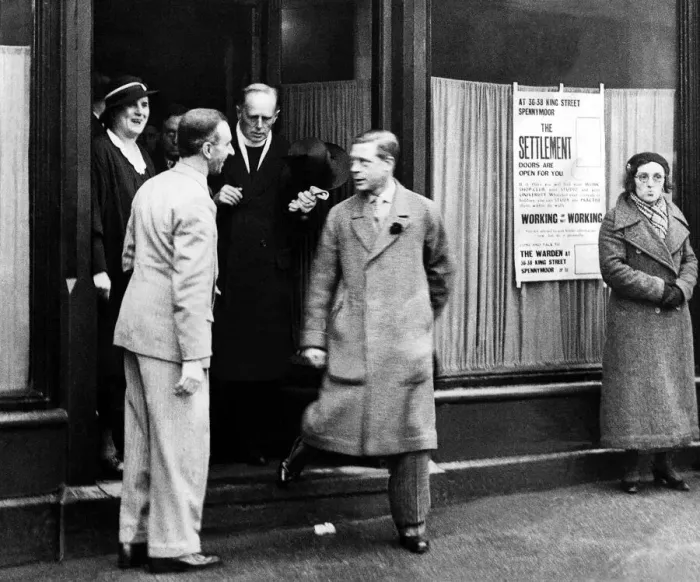 Framed Print : King Edward VIII - Abdicated 10 December 1936 then became the Duke of Windsor Framed Print : King Edward VIII - Abdicated 10 December 1936 then became the Duke of Windsor