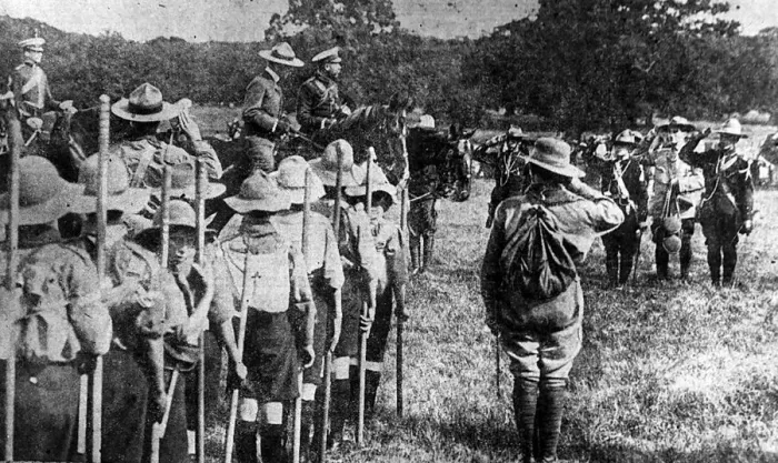 Framed Print : King George V with Sir Robert Baden Powell in 1911 reviewing the boy scouts at a Framed Print : King George V with Sir Robert Baden Powell in 1911 reviewing the boy scouts at a