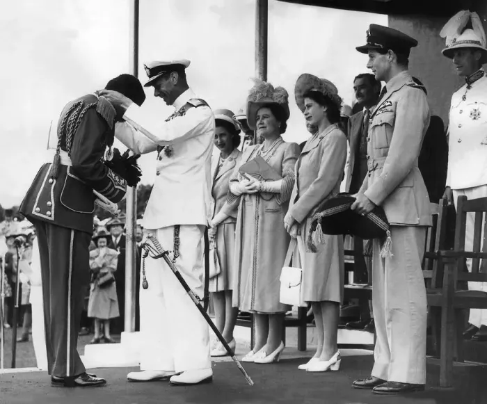 Framed Print : King George VI Presenting award to Paramount Chief during visit to Bechuanaland Framed Print : King George VI Presenting award to Paramount Chief during visit to Bechuanaland