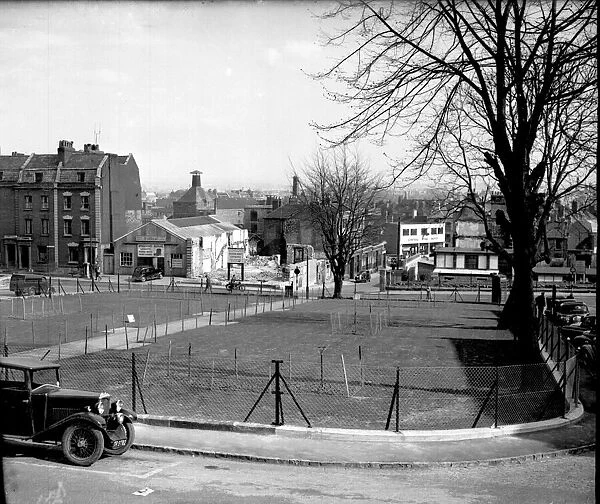 King Square, just below Kingsdown, Bristol, in 1954. The square looks a bit sparse