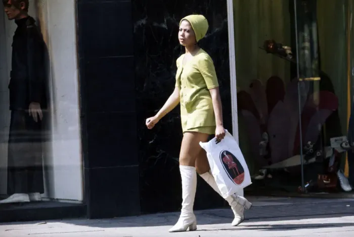 Framed Print : Kings Road Chelsea London June 1970 Fashion 1970s A woman walking down Framed Print : Kings Road Chelsea London June 1970 Fashion 1970s A woman walking down