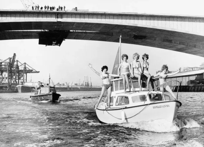 Framed Print : Kingston Bridge Glasgow March 1970 River Clyde Bikini clad girls on motor Framed Print : Kingston Bridge Glasgow March 1970 River Clyde Bikini clad girls on motor