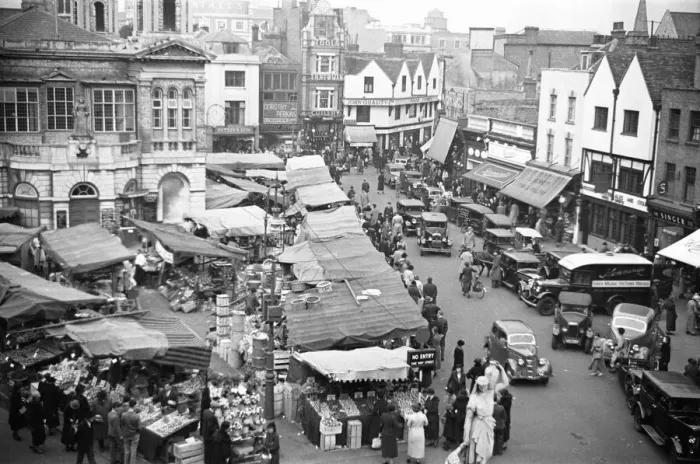 Framed Print : Kingston Market October 1936 Framed Print : Kingston Market October 1936