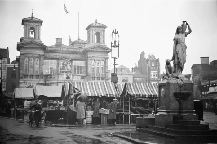Framed Print : Kingston Market October 1936 Framed Print : Kingston Market October 1936