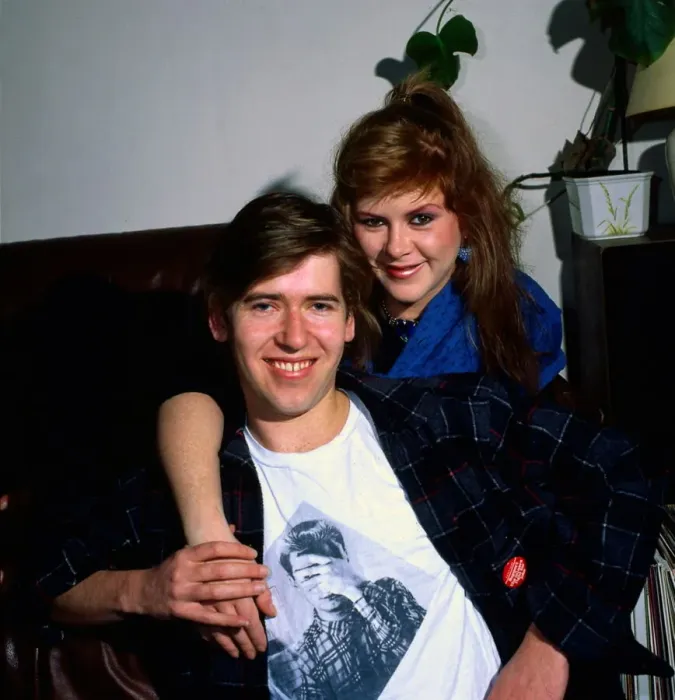 Framed Print : Kirsty MacColl with husband Steve Lillywhite February 1985