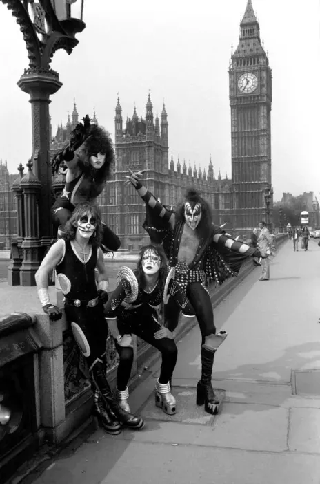 Framed Print : Kiss, the spectacular and colourful American rock group arrived in Britain Framed Print : Kiss, the spectacular and colourful American rock group arrived in Britain