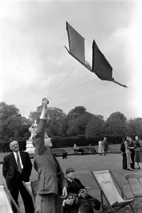 Framed Print : Kite Flying in Hyde Park. April 1952 C2007-010 Framed Print : Kite Flying in Hyde Park. April 1952 C2007-010