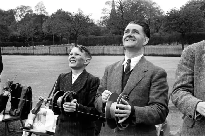 Framed Print : Kite Flying in Hyde Park. April 1952 C2007 Framed Print : Kite Flying in Hyde Park. April 1952 C2007