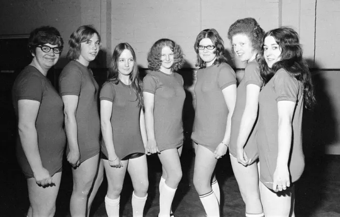 Framed Print : Knickerless Wonders 5 a side Women football team, Teesside, Circa 1973