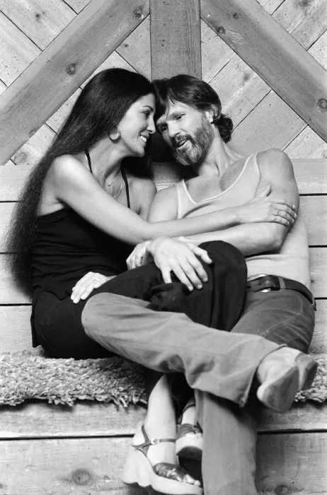 Framed Print : Kris Kristofferson and his wife Rita Coolidge during rehearsals for their super show in Framed Print : Kris Kristofferson and his wife Rita Coolidge during rehearsals for their super show in