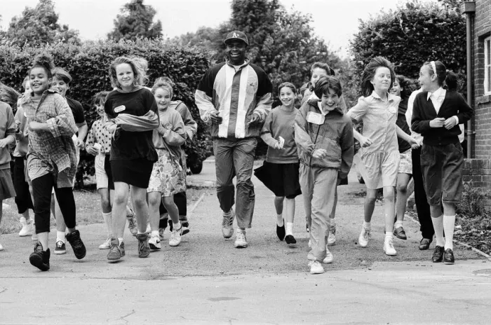 Framed Print : Kriss Akabusi at Geoffrey Field School, Reading. 8th July 1991 Framed Print : Kriss Akabusi at Geoffrey Field School, Reading. 8th July 1991