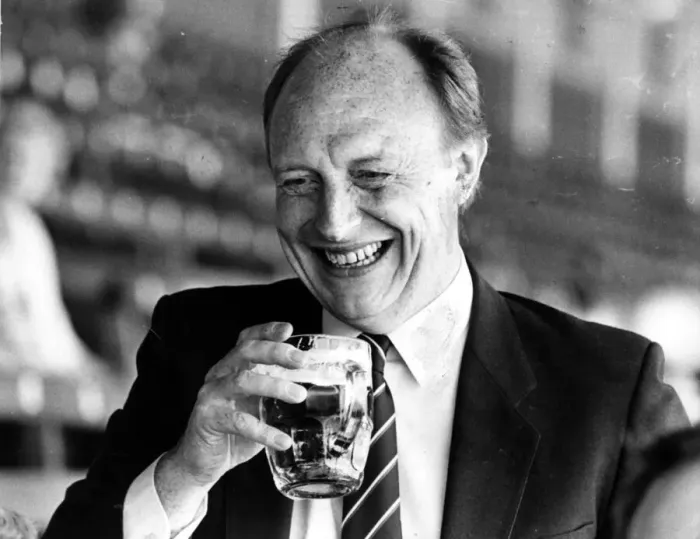 Framed Print : Labour leader Neil Kinnock enjoys a pint at the Miners Gala - 16th Jun 1986 Framed Print : Labour leader Neil Kinnock enjoys a pint at the Miners Gala - 16th Jun 1986