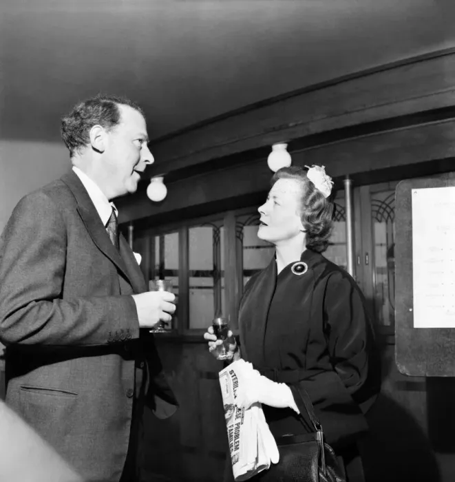 Framed Print : Labour Party Conference 1953: Hugh Gaitskill and Barbara Castle. September 1953 D5828-012