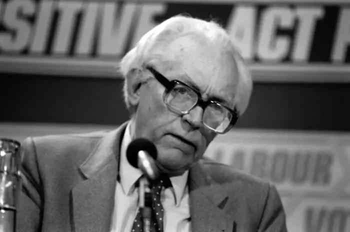 Framed Print : Labour Party Conference: Labour leader Michael Foot at this morning press conference