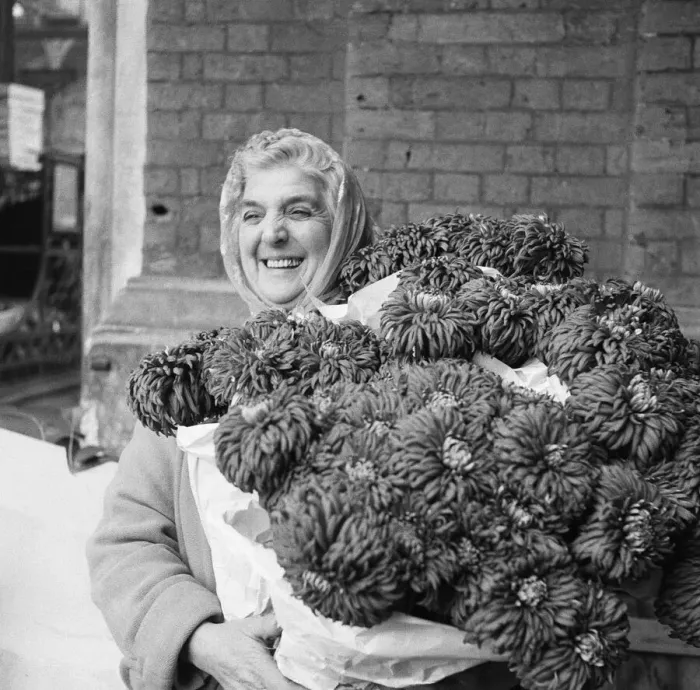 Framed Print : The Ladies of Covent Garden, Covent Garden Market, London