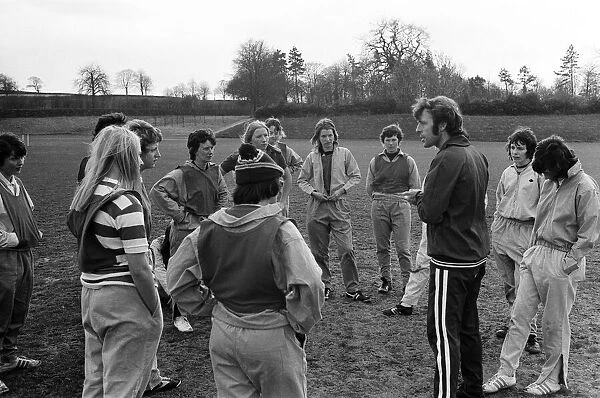 The ladies of Englands womens football were in training at Derby County Council