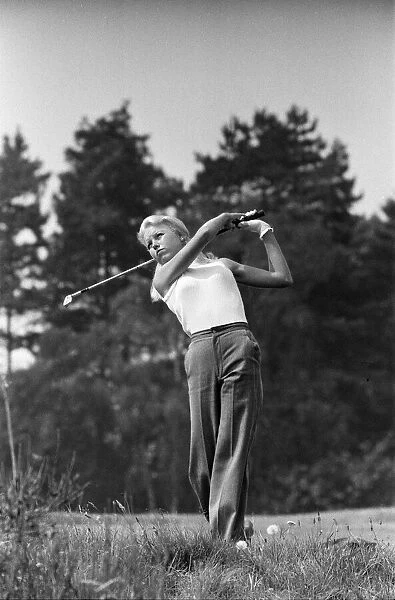 Ladies golf at Sunningdale. Laura Baugh. 1st August 1975