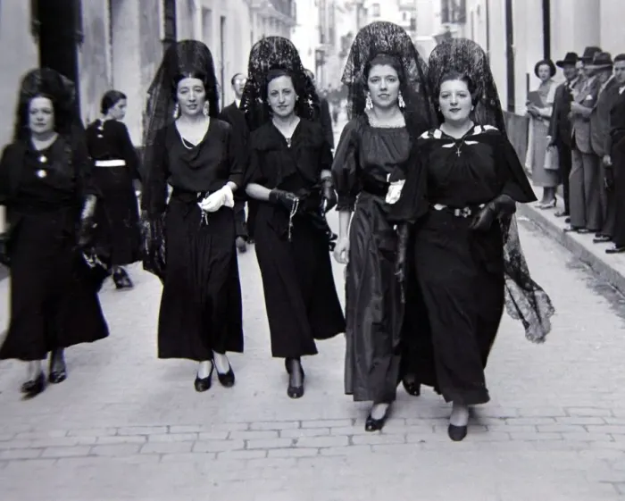 Framed Print : Four ladies of Seville, Spain wearing black dresses Circa 1935 Framed Print : Four ladies of Seville, Spain wearing black dresses Circa 1935