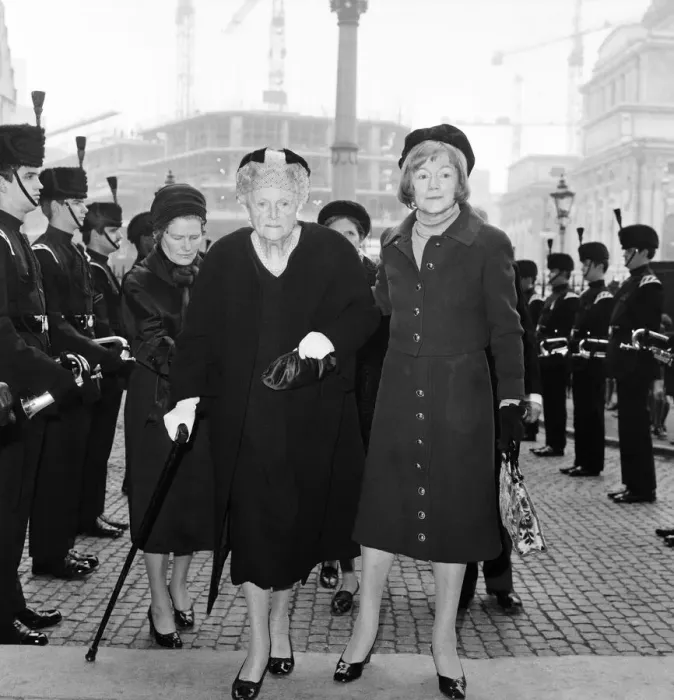 Framed Print : Lady Clemetine Churchill, left, attending the memorial service to the late Lord Avon