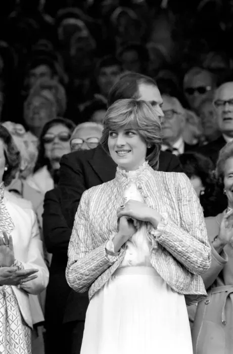 Framed Print : Lady Diana Spencer in the Royal Box on Centre Court at the Wimbledon Tennis Championships Framed Print : Lady Diana Spencer in the Royal Box on Centre Court at the Wimbledon Tennis Championships