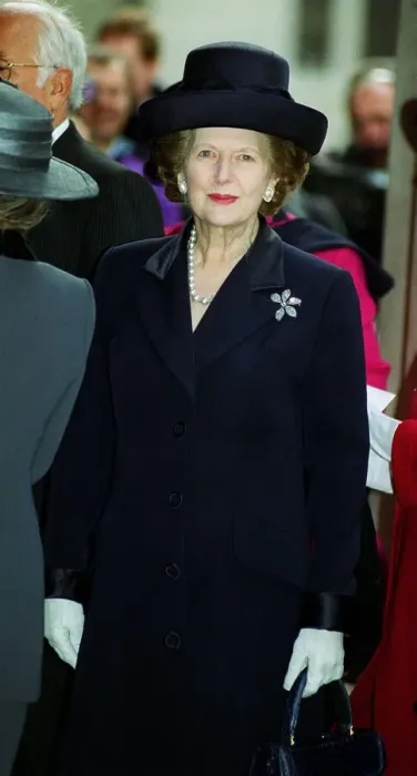 Framed Print : Lady Margaret Thatcher arrives at the Mansion house lunch hosted by Lady Levene Framed Print : Lady Margaret Thatcher arrives at the Mansion house lunch hosted by Lady Levene
