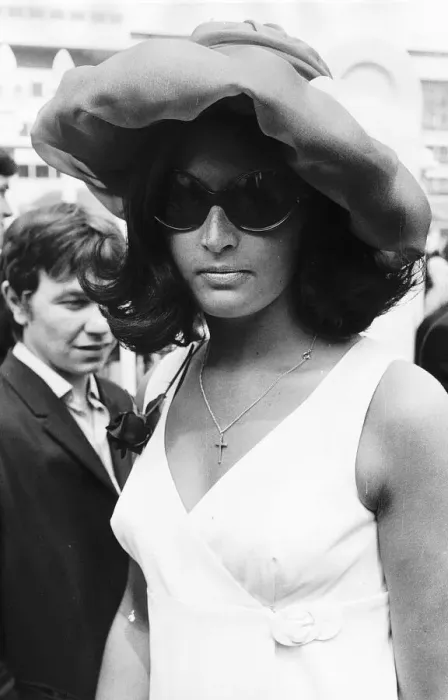 Framed Print : Lady in puffed hat and sunglasses at Royal Ascot in June 1968 Sixties fashion Framed Print : Lady in puffed hat and sunglasses at Royal Ascot in June 1968 Sixties fashion
