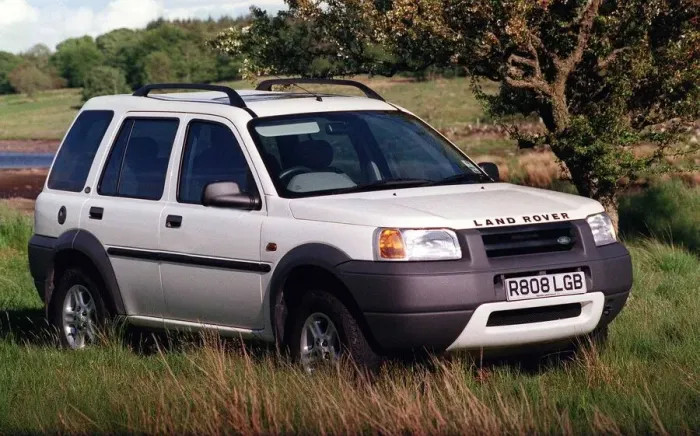 Framed Print : Land Rover Freelander for used car slot Road Record September 1999 Framed Print : Land Rover Freelander for used car slot Road Record September 1999