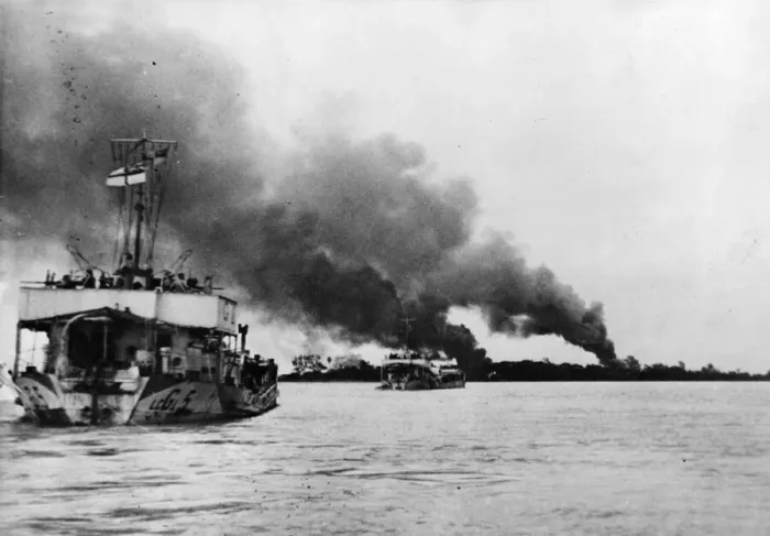 Framed Print : Landing craft travel up the Rangoon (Yangdon) river as smoke from an air strike Framed Print : Landing craft travel up the Rangoon (Yangdon) river as smoke from an air strike