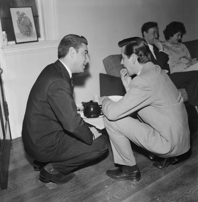 Framed Print : Larry Parnes (left) and John Kennedy (centre), Managers of singer Tommy Steele Framed Print : Larry Parnes (left) and John Kennedy (centre), Managers of singer Tommy Steele