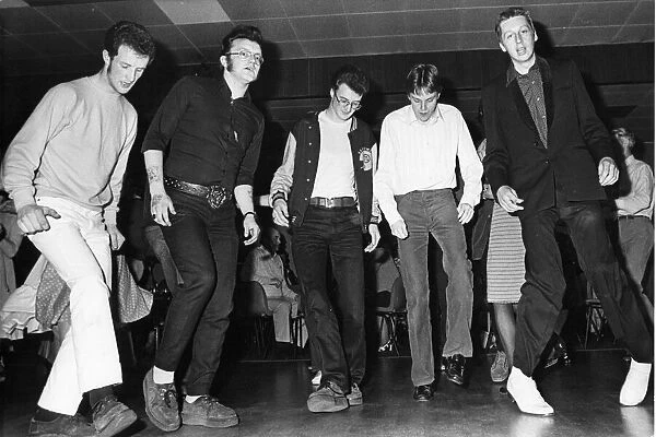 You can do anything but lay off my blue suede shoes - the boys show how its done