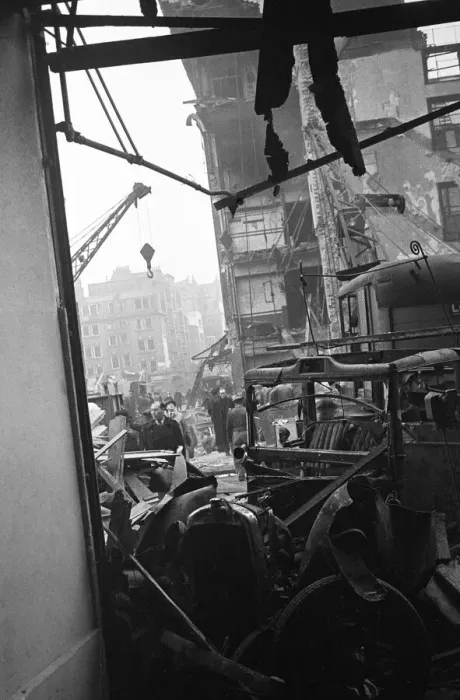 Framed Print : LCC and Civil Defence workers seen here clearing up following a V2 explosion at the Red