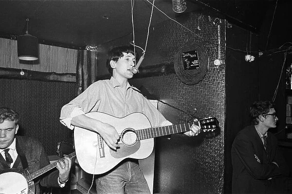 Lead singer with the Skiffle Gamblers performing on stage at the Old Eden Saloon Berlin