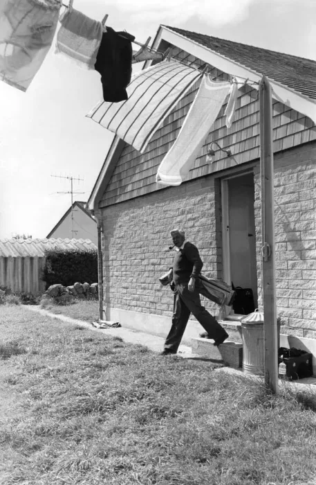 Framed Print : Leader of the Labour Party Harold Wilson sets out for a game of golf from his cottage