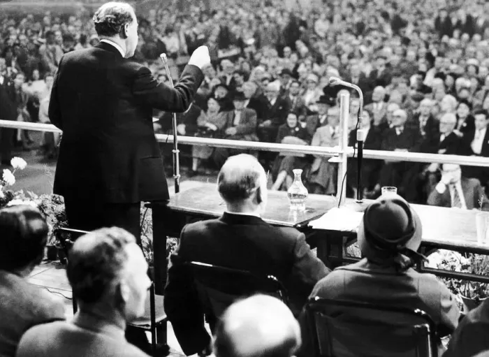 Framed Print : Leader of the Labour Party Hugh Gaitskell addresses a large crowd in St martins Market
