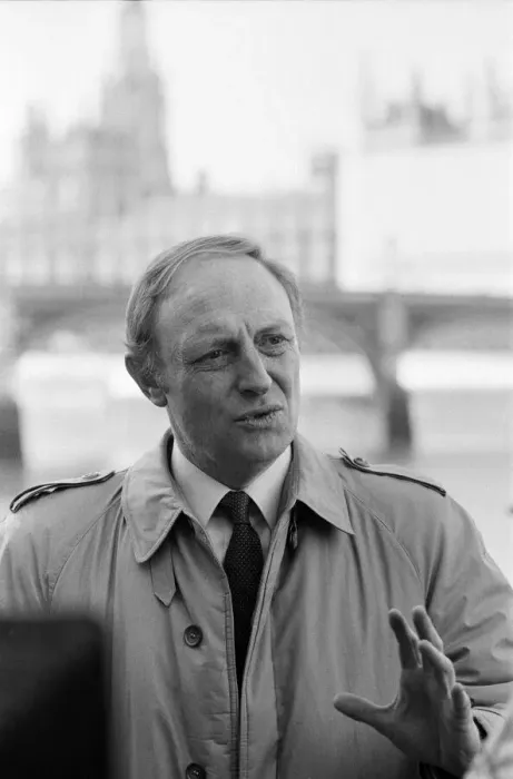 Framed Print : Leader of the Labour Party Neil Kinnock at the House of Commons. 18th January 1984